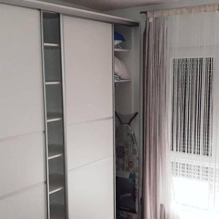 Apartman Franko - Uz Parking Πούλα Εξωτερικό φωτογραφία