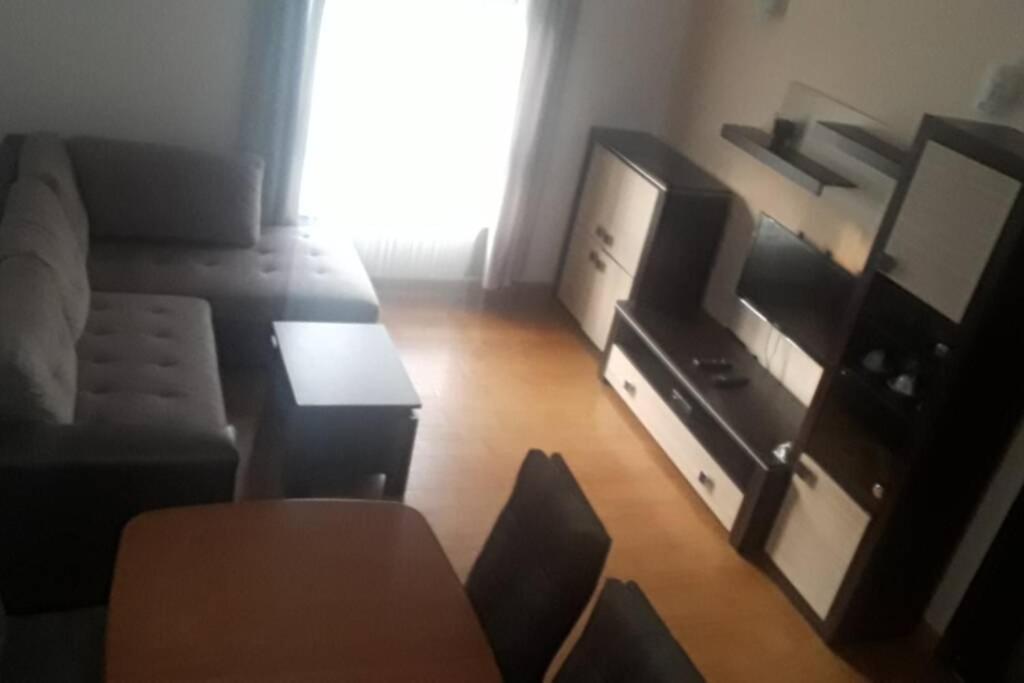 Apartman Franko - Uz Parking Πούλα Εξωτερικό φωτογραφία